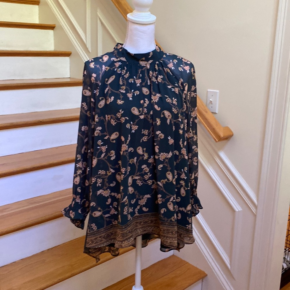 DR2 Women’s hi-lo floral top XL
